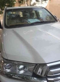 لاندكروز • ٢٠١٦ • رقم بغداد