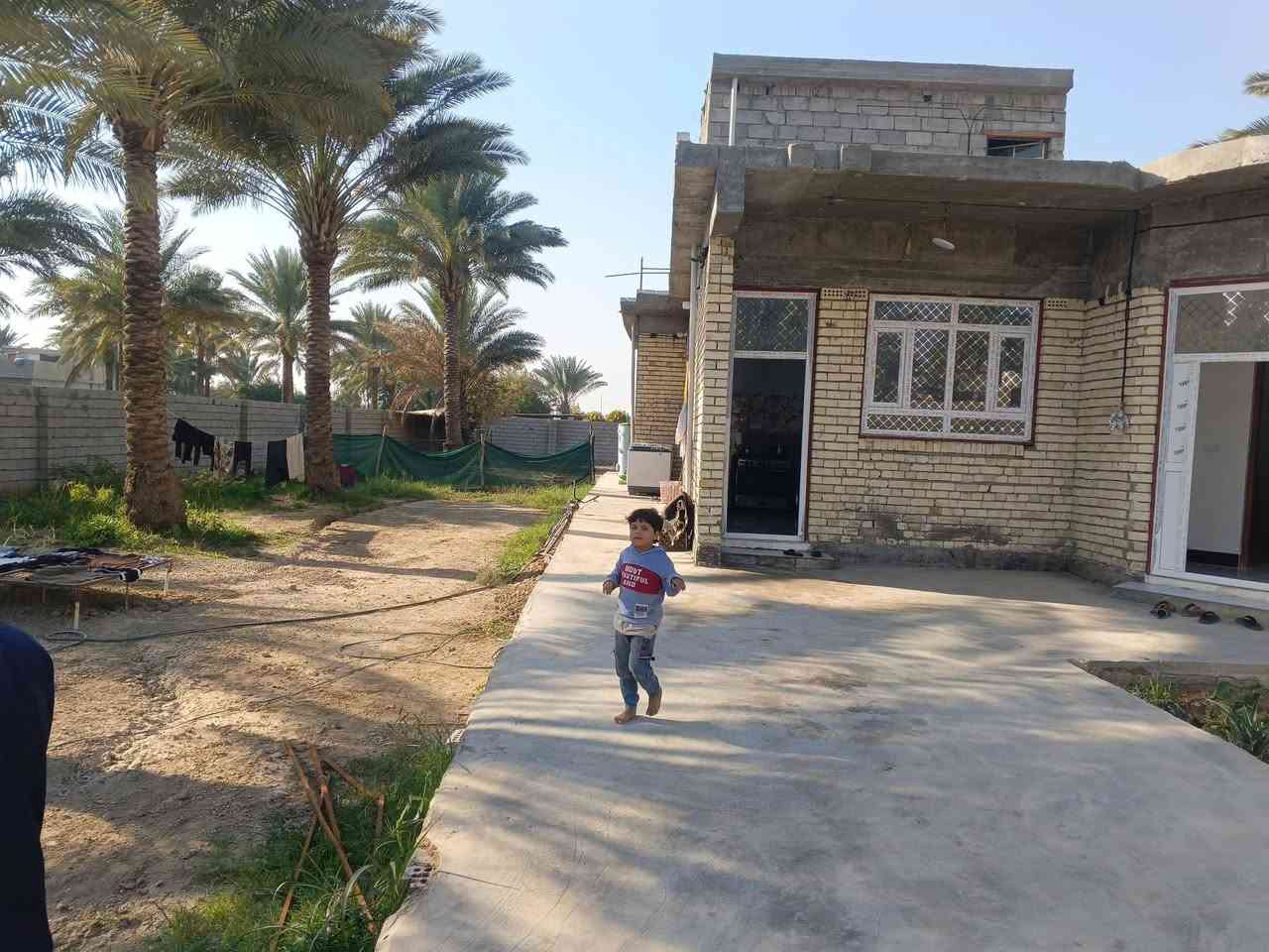 ارض وبيت كامل مساحه 1250 طابو زراعي سند 25 كاملا مكملا فول من كلشي رقم لهاتف *********** لعنوان ام لعضام لعثمانيه خلف صناعه لثالثه
