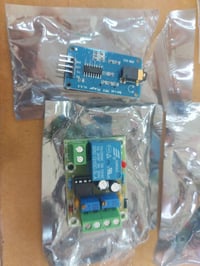 عندي هذني الالكترونيات نواعم  وهذا الريسبري باي 5 انطوني بيهن سعر وبال...