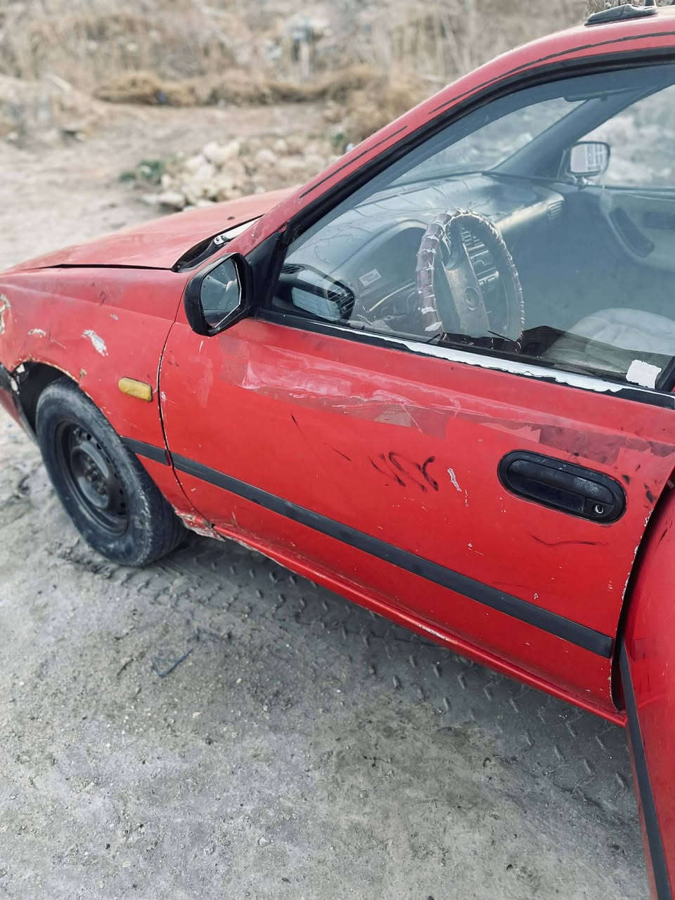 نيسان سني مديل 92مثنى بسمي
بيع نقد اقصاد ترهم 
المكان السماوه 
السعر 15وبيه مجال 
***********وتساب
