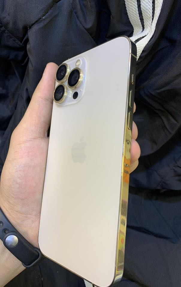 ايفون 13 برو ماكس
نموذج M ذاكرتة 512 بطاريتة 74 بلادية صرف طبيعي 
مبدل شاشة اصلية 3 اختيارات فقط 
جهاز نضيف فيس ايدي-كامرات-اتصال- كلة شغال 
سعرة 580 مكان الدورة 
***********
