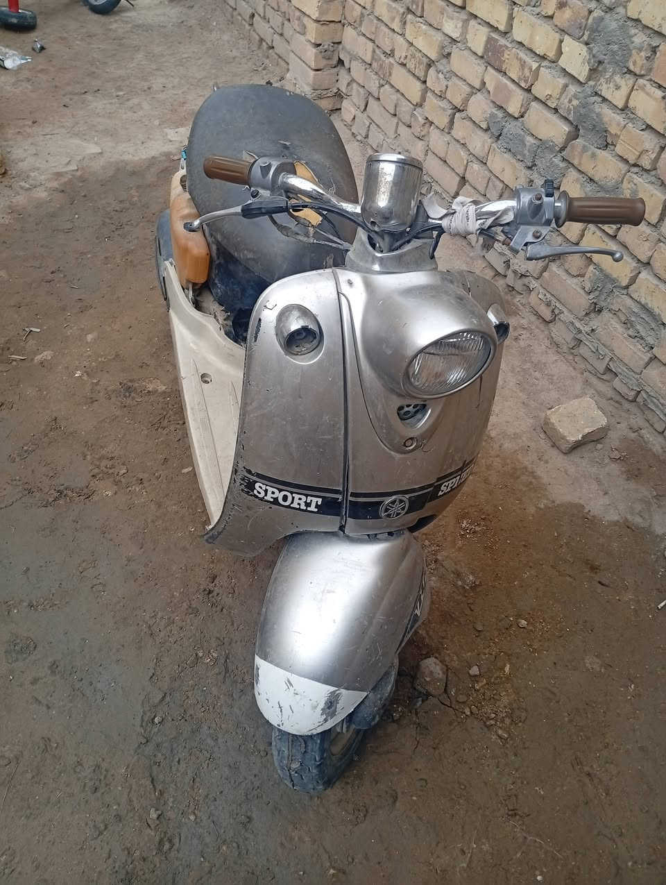 السلام عليكم مصريه خير من الله جاهزه نقص باتري الكفر الوره فقط محرك ناعم ماينسمع المكان الناصري مركز السعر 165


**إذا كنت صاحب هذا الإعلان وتريد حذفه لأي سبب، رجاءا أرسل رسالة إلى الدعم الفني**