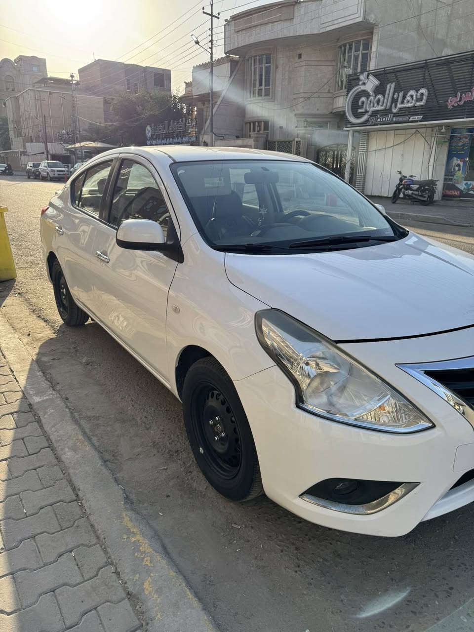 سلام عليكم نيسان صني 2021هندي كفاله عامه
السياره جديده ماشيه 83الف
اتصال فقط ***********
