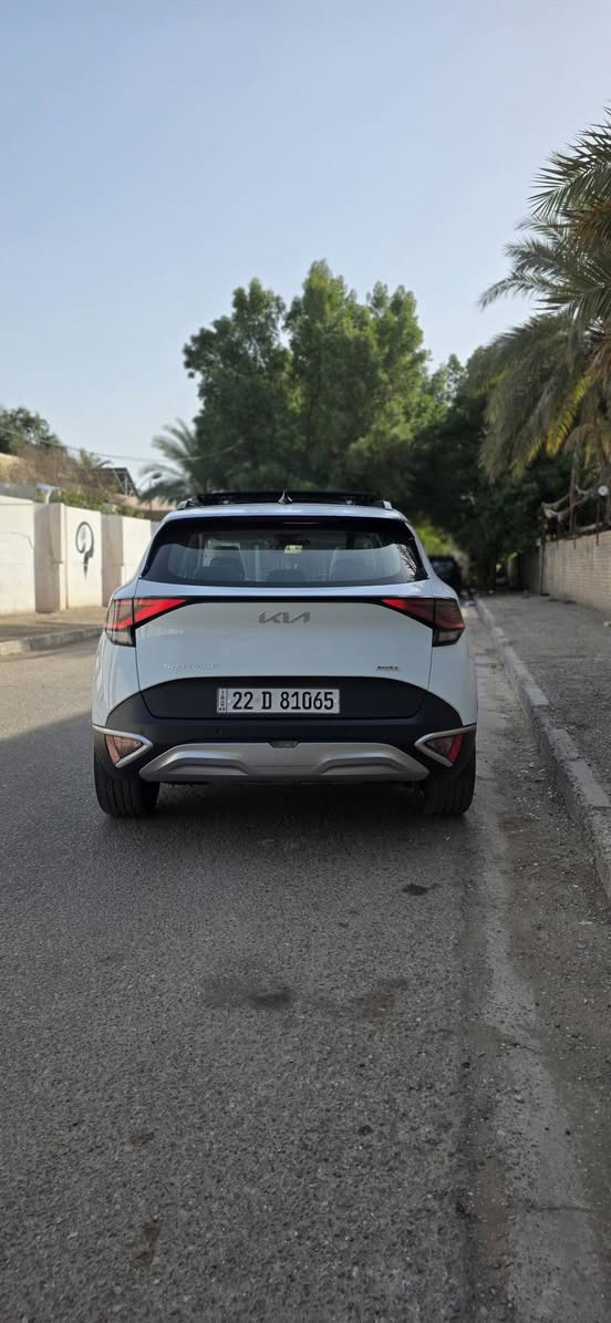 سبورتج 2023 فول مواصفات
مكفوله عام بارد صبغ تبديل خدوش رصعات كفاله عامه من كلشي كير مكينه بشرط  
سياره ماشيه 22
رقم اربيل جديد  هزه سنويه رقم جديد 
مواصفات بانروما 
بصمه 
جنطه كهرباء 
كشنات كهرباء 
شفتات مقود 
شاشه داخليه 
حساسات امامي خلفي 
تشغيل عن بعد 
ترحيب + مري شفط 
تدفئه كشنات + مقود 
كامره خلفيه 
لدات امامي خلفي 
ويل 19 بلادي 
سياره فول مواصفات للاخير 

وجديده جداً من كلشي حته رصعات وشخوط مابيها السياره 

سعر  225 بيها مجال 
مكان بغداد 
***********
