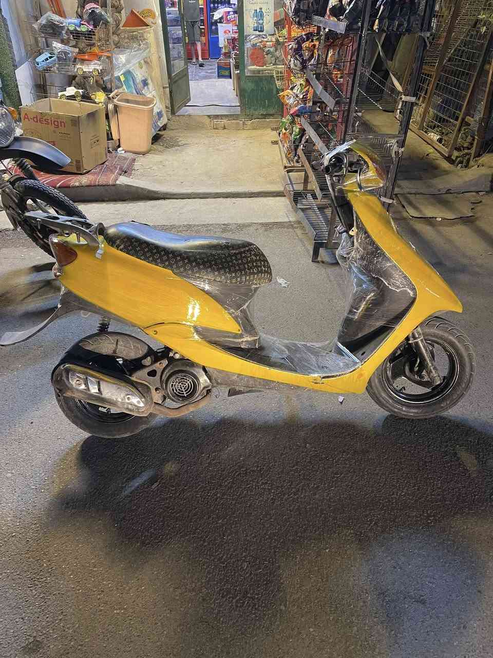 سلام عليكم دراجه 60 سبايزر. نكره بكل وكت شرط المكينه ناعمه متسمع صوته شلعه معدل 60 شرط سعر 250 وبيه مجال حك الجيه مكاني بغداد الشالجيه قرب سالم دعبول متواجد خاص رقمي ***********
