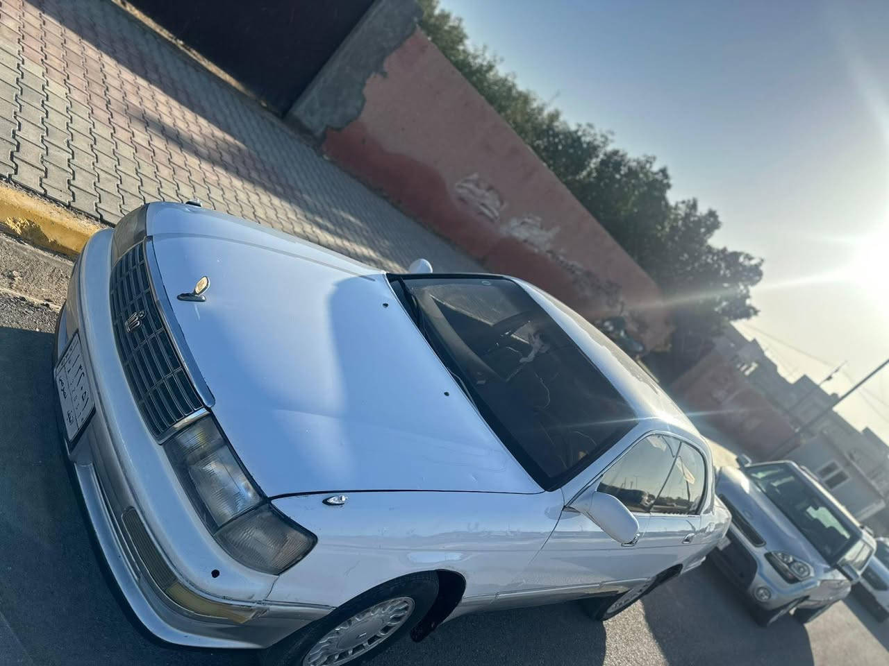 السلام عليكم سياره بطه منفصل مكفوله من كل الشرعيات محرك كير سياره مناقصه كلشي تبريد ثلج كهربائيات كلها جديده صدر امامي خلفي كله جديد تخم تاير جديد غرفتها دشبول جديد سياره مال جناي سعرها 60 وبي مجال *********** الحال, واسط
