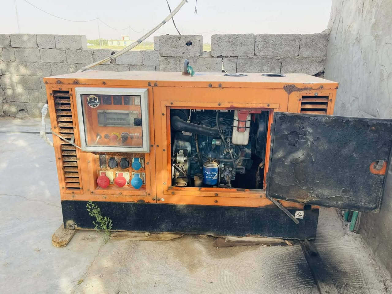 السلام عليكم
للبيع مولده كابوته 3 بستم
76 امبير مولده جديده محرك نضيف
لاتبخير ولاتقيص مامفتوح عله وضع الشركه 
للاستفسار ***********
