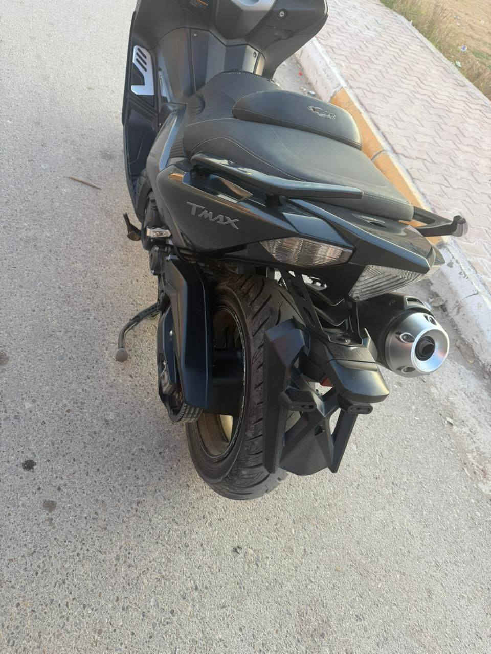 سلام عليكم.
دراجة تي ماكس للبيع فقط 
مديل ٢٠١٧ مكفولة كفالة عامة 
حساسات كلها شغال كهربائيات شغالة 
الدراجة جديدة بعدهي مابيها اي نقص. 
السعر (62) ورقة وبيها مجال. 
المكان. بغداد البلديات. ملاحظة. مكلف بالنشر. 
رقم ه‍. ***********. رقم صاحب الدراجه.

