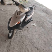 يوماها للبيع درجه نضيفه مكينه خير من لله تمشي بيها بس اكسن درجه نضيفه ...