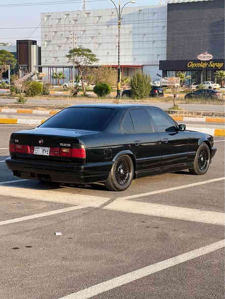 ماشاء الله له ماڵی هەموو لایەک
🦅BMW/1995/525i🦅
شتی جوان و راقی دانسقە لۆک لۆک
ئارم پلاستیک سلێمانی ئارمو ئوەلیات بەشەرت 
هەیکەلیکی هەتا بڵیی جوانو رێکی هەیە 
رەقەم ئسڵی/ کوشن جڵد /پێش گەورە/سڵایت/٩٥ فولە 
گێرو مەکینە بەشەرتی ١٠٠ فیتەر  دەکەڵو بوخار بەشەرت 525 تاک دیجیتەڵ تؤماتیک ٦گێر
موسو براوە بە بەشەرت 
پێشو پشتی دەحمی نییە بەس لای سەیاق چەمەلاخی پێشو پشتی شتێک دەحمی پێوەیە 
سەیارەکە پێویست بە وەسف ناکا 
پارەی ٥٢٠تێکی گێڕ حادییە سەحری گونجاوە
بۆ زانیاری زیاتر یان تیل بکە یان نامە بنێرەلە خزمەتام *********** فایبەر /وەتس ئەپ
شوێن .رانیە بشدار
