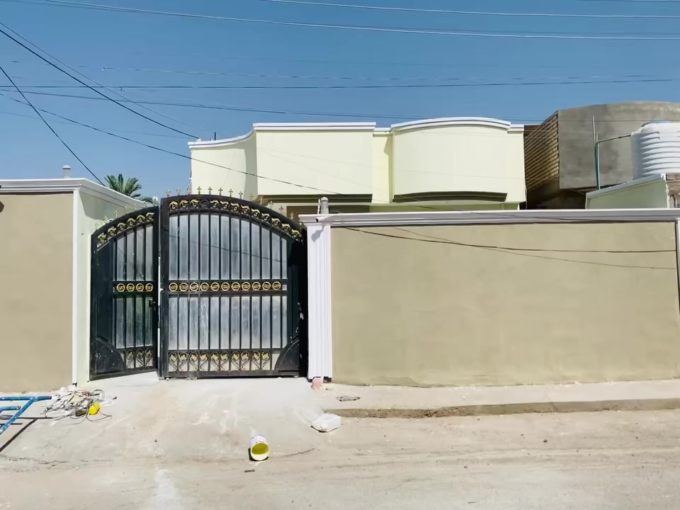 تغليف الواجهات بل فوم 
اصباغ خارجيه و داخليه
ديكورجبس بورد
ورق جدران
بديل رخام وخشب 
لوحات جداريه
اخفاء السيراميك 
وصبغ الابواب والشبابيك 
ولكافه اعمال الديكور 
وبانسب الاسعار 
مع الالتزام بل موعد
*********** /***********
بابل سده الهنديه✈️
