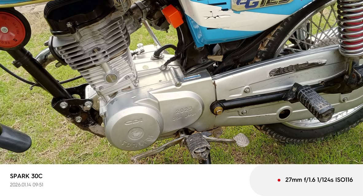 سلام عليكم  دراجه للبيع  سورنك دراجه نضيفه موديل 2023  كلشي شقال  فقط بس عدادات  ما شادله  وباتري شقال بس ضعيف   جدر نفخ  بس كور مبدل  نشادا فول   سرعه ورقه وحدا دراجه ما ماشيه هواي   العنوان  جسر حلوان  خانقين   هاذ رقم ***********  بي واتساب   سعر 525 بي مجال لطيبين
