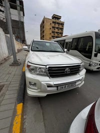 لاندكروز ٨ سلندر • ٢٠١٣ • رقم بصرة