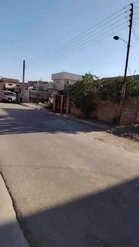 دار سكن  القادسيه الاولى بيت جديد زيرو فارغ للبيع المساحه 100م5/20م يحتوي على غرفتين نوم واستقبال ومطبخ داخلي كما موضح بالفيديو للاستعلام عن السعر والتفاصيل اتصل على مكتب علاء ابو غزوان للعقار الطارميه عمارة ابو صخر 🏵️🪻🪴 علما أن بيع العقار يباع نقدا أو مراوس بقطعه أو دار حسب الاتفاق💐💐💐نشكر ثقتكم بعروض مكتبنا ومن الله التوفيق للجميع 🥰🥀💐💐🪻🪻،☎️***********☎️***********
