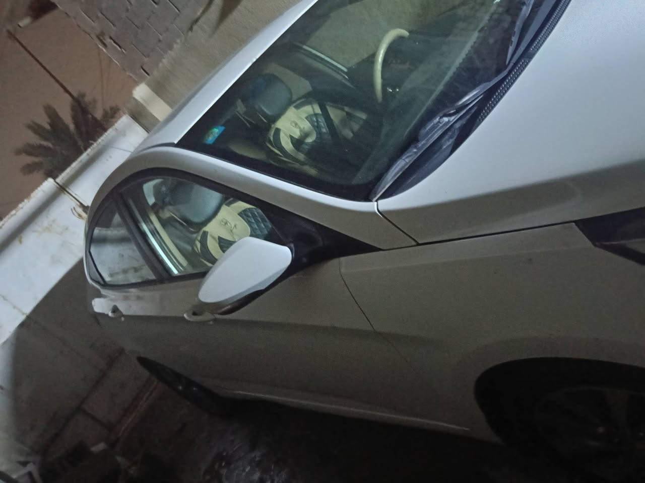 اكسنت 2015 خليجي للبيع
رقم بغداد انكليزي. 
السعر 105 وبيها مجال 
التفاصيل خاص


**إذا كنت صاحب هذا الإعلان وتريد حذفه لأي سبب، رجاءا أرسل رسالة إلى الدعم الفني**