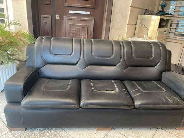 قنفه وحده للبيع كلش ثكيله وقويه متنشال من كد ما قويه للبيع ب60 مكاني بغداد حي الجامعه ***********
