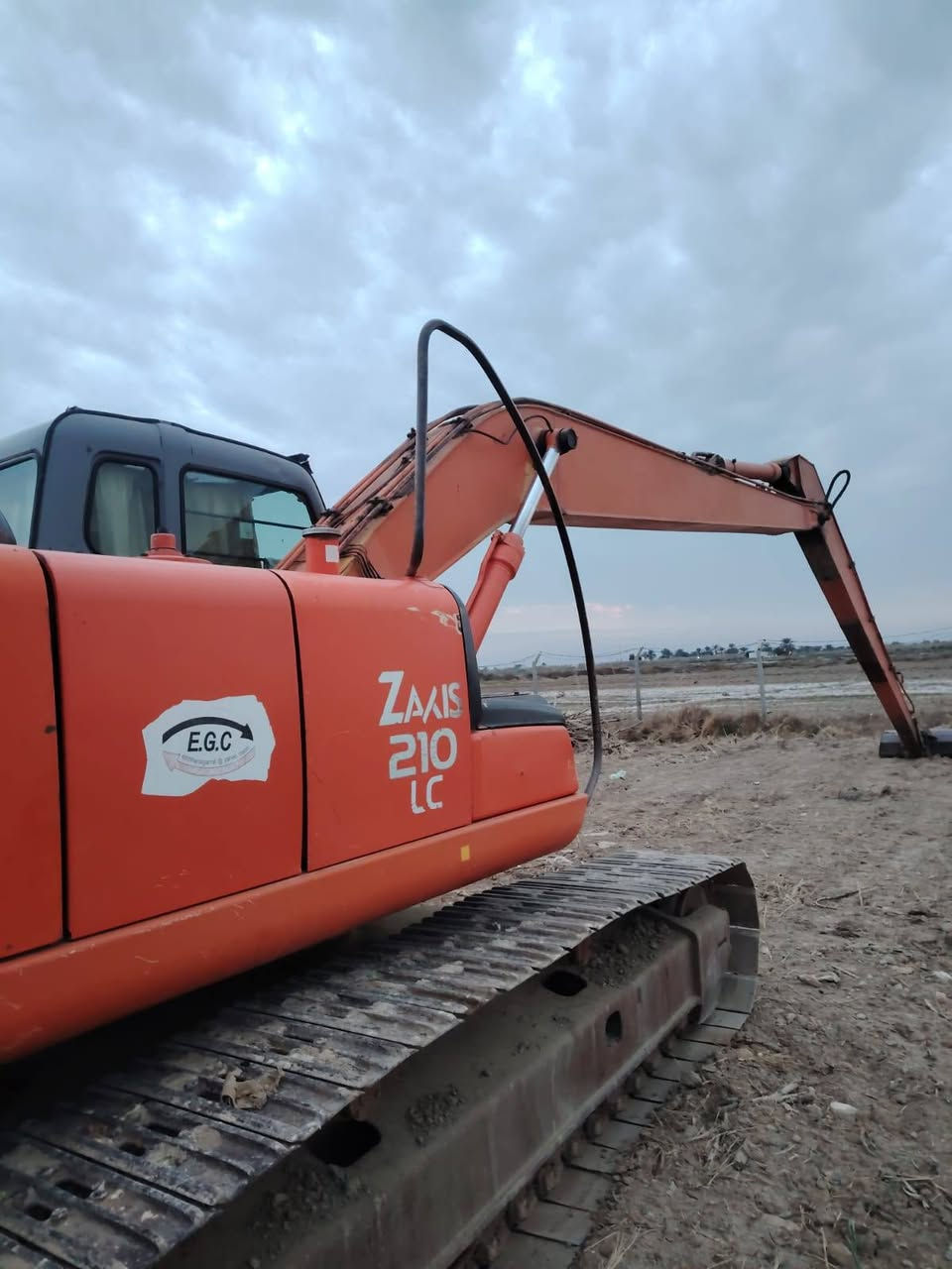 لبيع زت جب طويل 2006/16/اصل/ مكفوله كفاله عامه/ من محرك /بم كاز/ مضخه /كله علا وضع الشركه / حداديه فول /تبريد شغال /كهربائية كله شغاله/ رقم ذي قار ألماني/ سنويه مجدد 29  بسمي/لستفسار/***********
