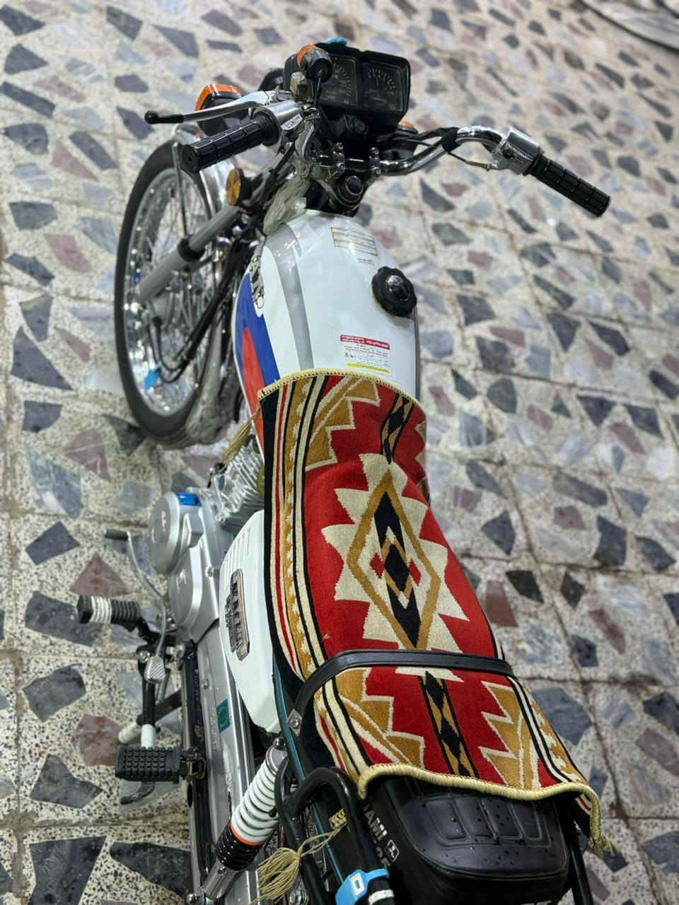 سلام عليكم 
دراجه كفاله تفيلس ما مفيلسه جديده مثل ما شوف صور ونضف 
بدون بدون بدون ادوات 
سعر مليون 
بيه مجال قليل 
جماعت تسعميه لا تعل روحك 
***********
