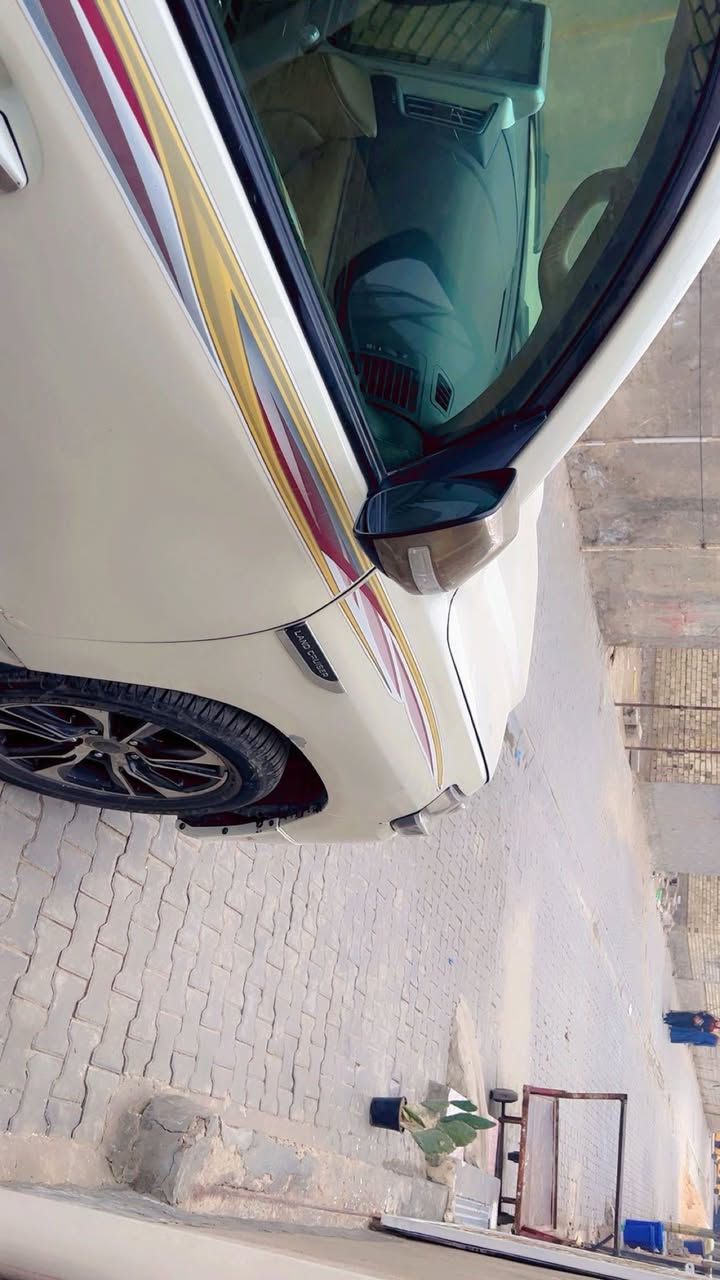 لاندكروز ١٣ محدثه ٢١ فول داخل وخارج صبغ عام بيهه ضربه قبق جنطه وخشه مال الجاملغ الأمامي سعر 270 وبيهه مجال قليل مستعجل على البيع رقم بغداد الجديد مكاني بغداد  *********** ***********
