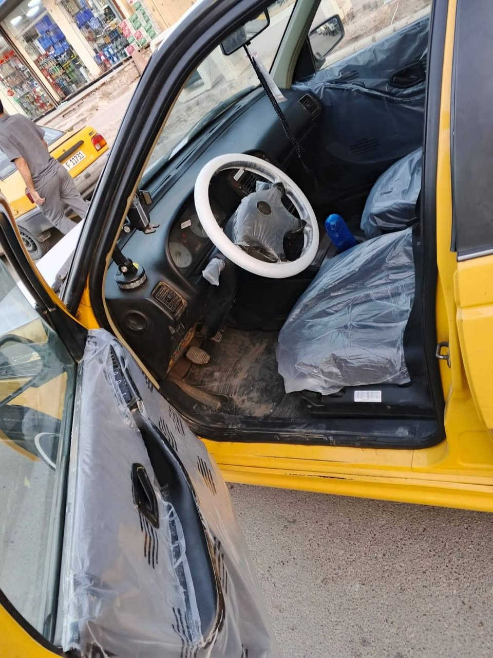 سلام عليكم بيجو بأرص 2015 سيارة مكينة كير صدر أمامي وخلفي كلة جاهز مصفرة هيئة  وغراما


**إذا كنت صاحب هذا الإعلان وتريد حذفه لأي سبب، رجاءا أرسل رسالة إلى الدعم الفني**