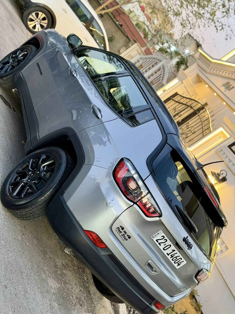 جيب كومباس 2024 وارد حادث فقط قبق جنطه مثل ما موضح بلصور رقم اربيل  هزه جديده تحويل ثاني يوم ماشيه حالياً 14 الف ماشيه فقط بلعراق 10 الف جديده بمعنى الكلمه بلكارتون محرك 4 سلندر 2000 تيربو السعر 150 وبيه مجال مكان السياره بغداد الاعظميه للاستفسار***********
