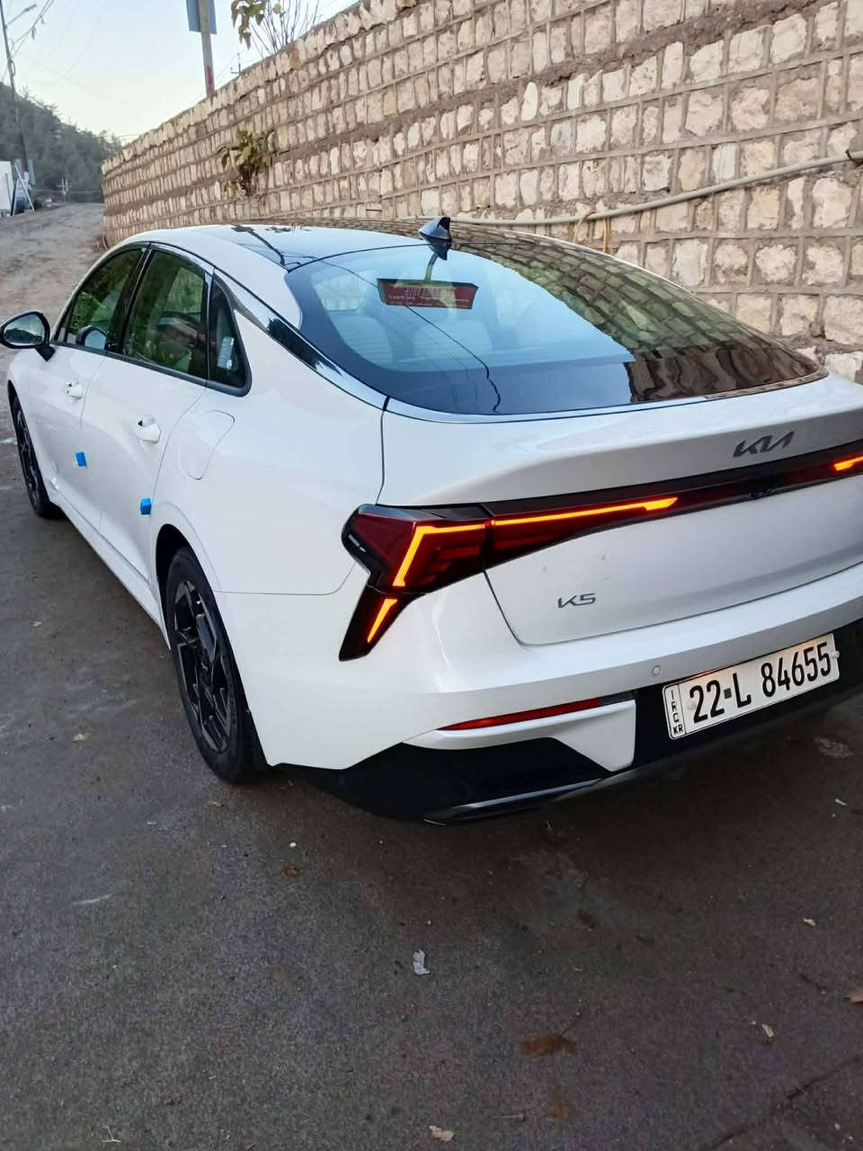 السلام عليكم K5 مديل 2024 فول مواصفات كفاله عامه شخط بارد رصعه
1- بنراما 
2- بصمه تشغل + ابواب وجنطه
3- تشغيل عن بعد
4- صندوق ذكي يفتح عن الاقتراب 
5- كشنات كهرباء 
6- ترحيب + مري شفط 
7- جام اتو يصعد بالبصمه 
8- قطعتين تبريد  
9- شاشه متصل 
10- تبريد شاشه منفصل المناخ السائق وراكب 
11- بك لايت لد+ لد امامي 
12- ويل 18 كروم + 5 ويل كب سبير شركه منازل
13- مكينه 2500 + كير 8 نمر 
14_ وضعيات قيادة 4 + نظام ايكو 
15- نظام تركشن 
16- حساس امامي خلفي 
17- كامره نظام فيو 
#_السياره_وضع_شركه_ماشيه_33_كليو_متر_دبل_بصمه
رقم اربيل بسمي شرط تحويل هزه سنويه جدد 
***********
***********
