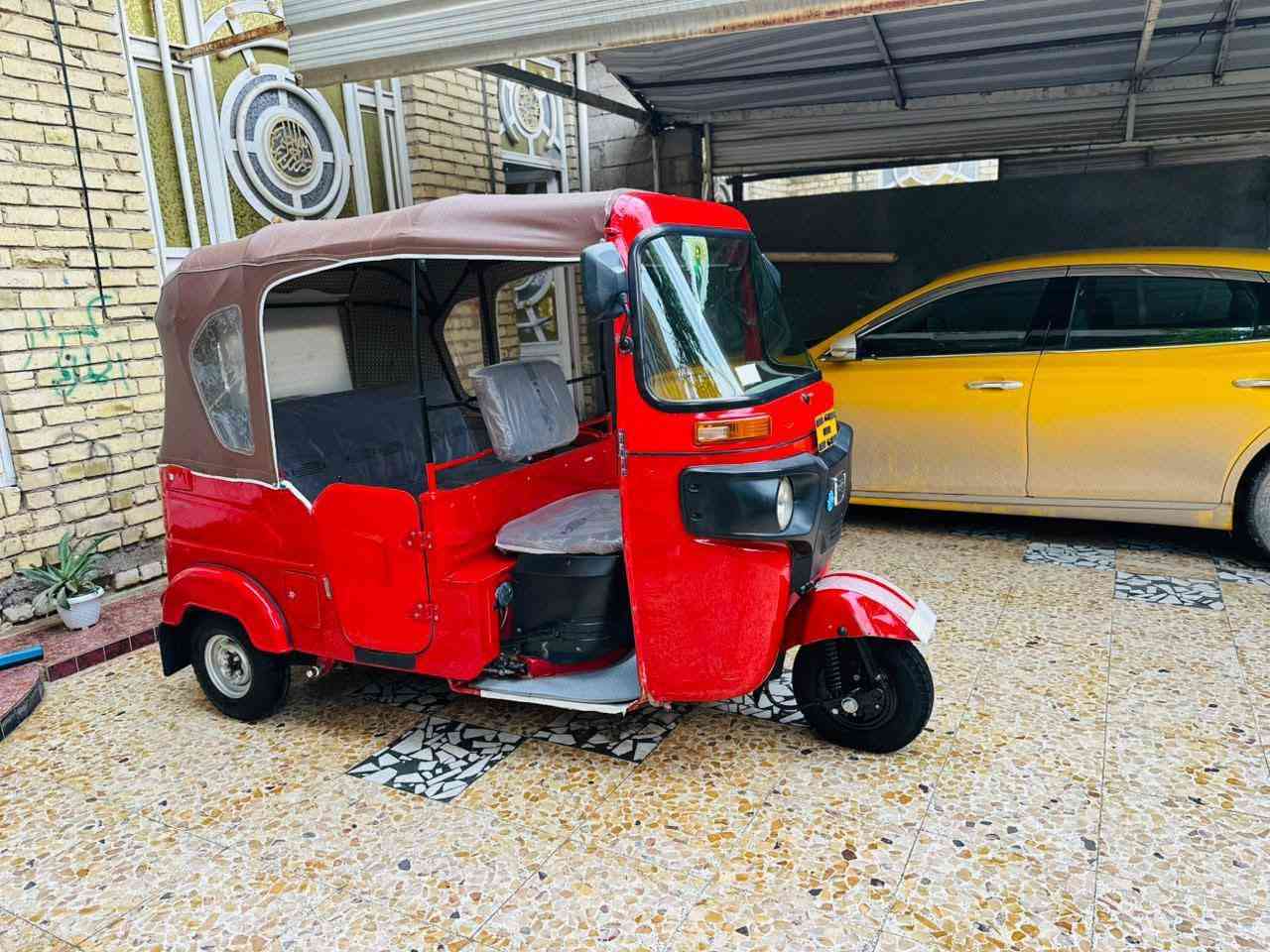 سلام عليكم تكتك البيع  مديل ٢٢السعر ٤و مستعجل على بيعتها عندي عمليه ***********
