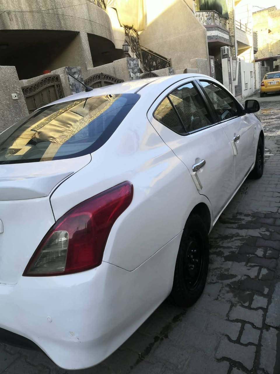 السلام عليكم سني هندي لبليته لزركه موديل 2019 بيه صبغ بابين وجاملغ خلفي بدون دواخل كير مكينه مكفول تبريد ثلج بيع او مراوس لسعر 92 بيه مجال كلش بصيط مكاني بغداد الدوره واتساب *********** او***********
