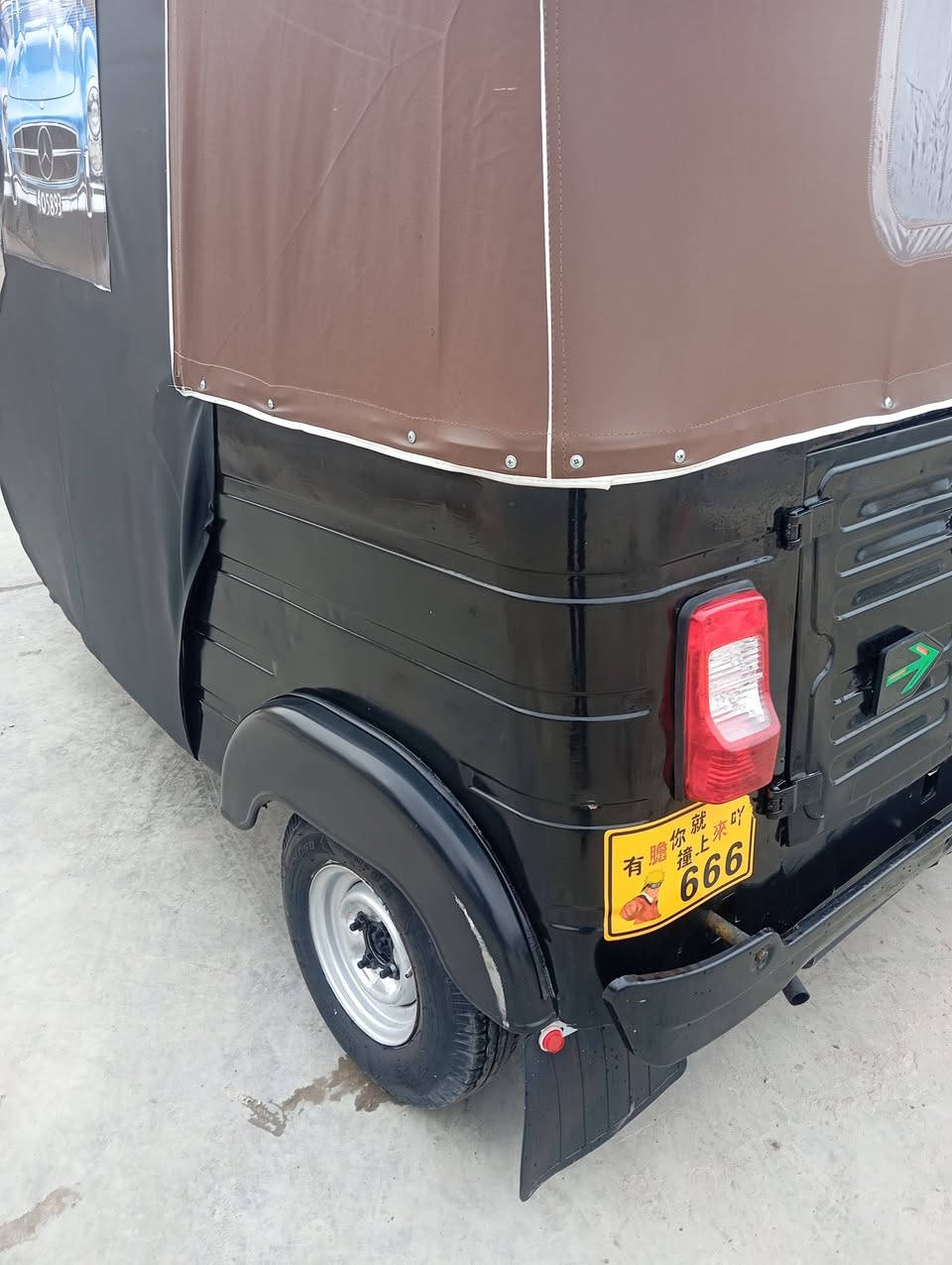 سلام عليكم تكتك موديل 15شهر12تكتك الاضربه ولا معجون مصبوغه عام جماليه تكتك جانت مضمومه  كهربائيات شغاله ضفاير جدد تخم تأير جادر جديد سفريات  تكتك أحله من الصور تراي مال 23 رقم كربلاء سنويه نكليزي تحويل ثاني يوم العنوان محموديه بغداد السعر3750 الرقم***********
