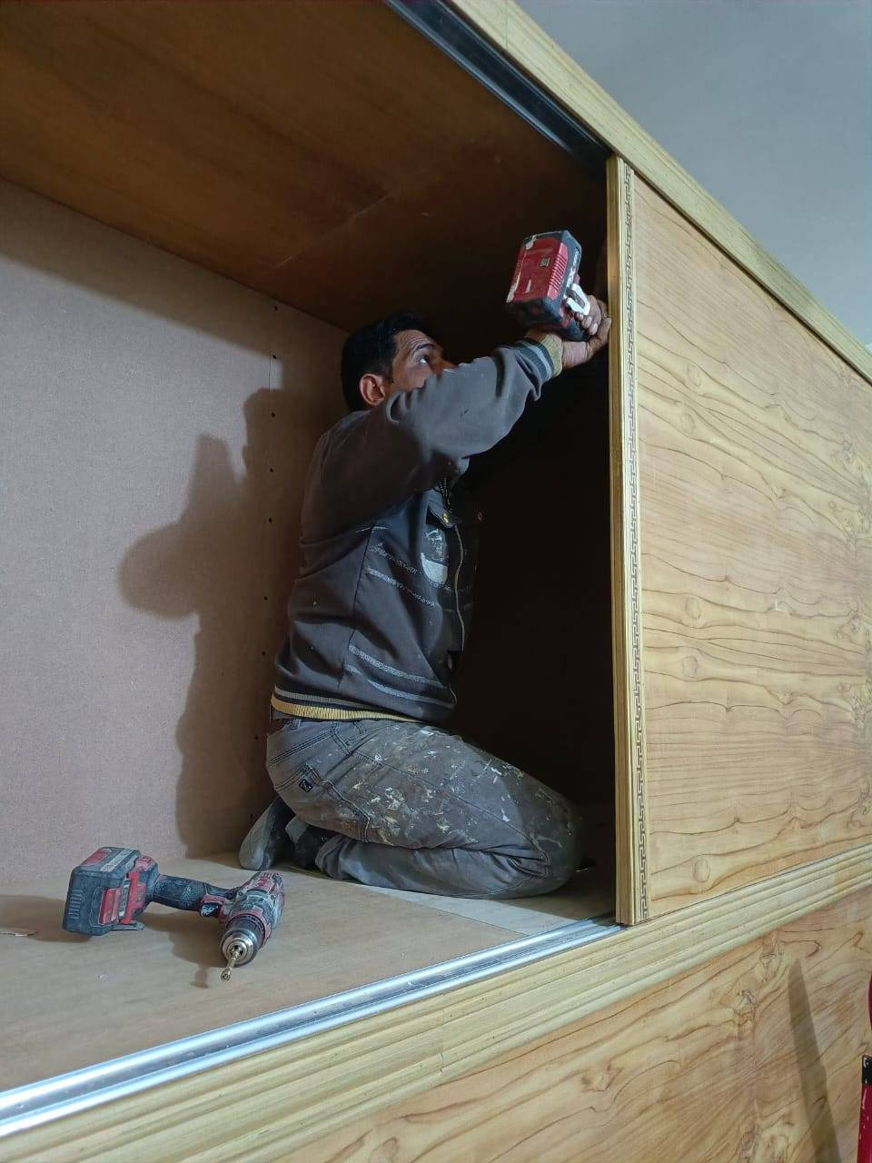 بوفيه سلايت طابقين حسب الطلب والقياس المكان كربلاء العطيشي للتواصل على الخاص *********** يتوفر شد ونقل
