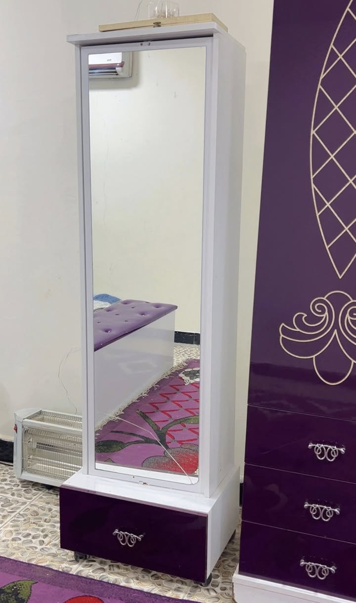 التفاصيل بالصور
رقم صاحب الغرفه 
ابو سيد علي ***********
سعرها ٥٠٠ وبيها مجال قليل
