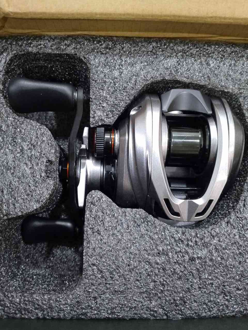 السلام عليكم
مكائن اوفر هيد ماركات 3 قطع
 القطعة 15
خاص او واتس ***********
