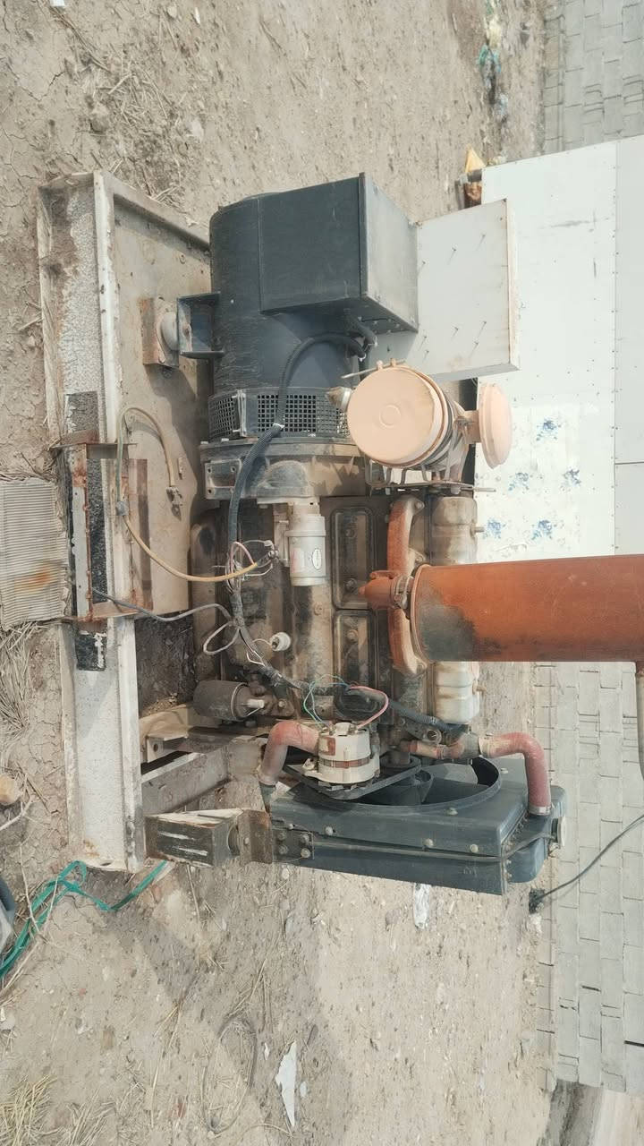 سلام عليكم
مولد بيركنز ٢٥ كيفي راس توليد جديد  وشاشة شغاله ناقصه بس باتري
***********
