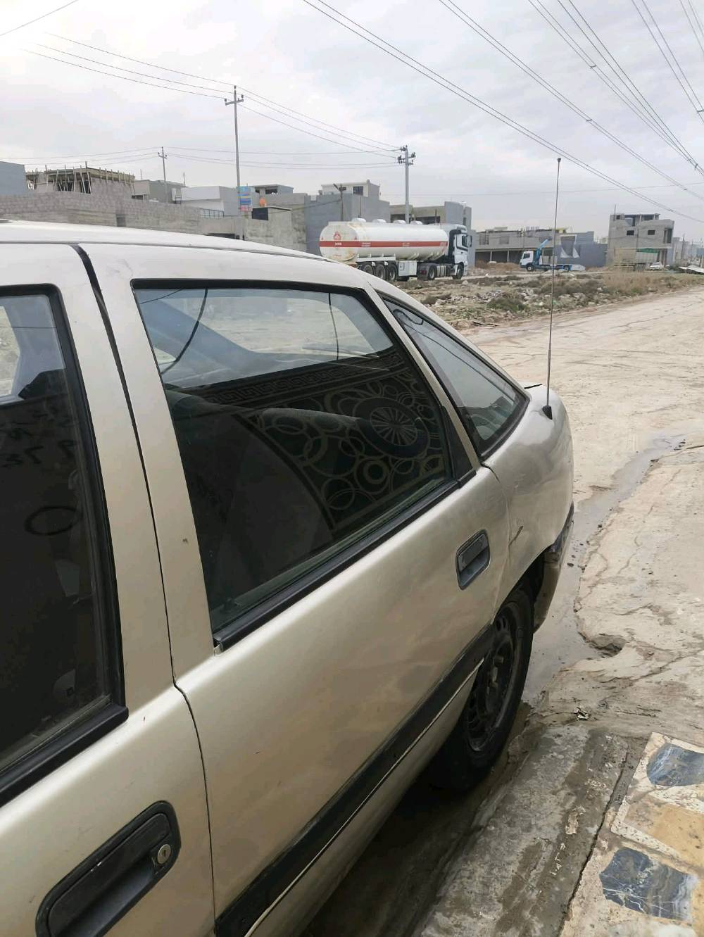 السلام عليكم
فكترا 16 هزه جديده سنويه 30 تنتهي 
انا الشرعي كوبون باتزين ورقي بس متوقف
صبغ عام جماليه بيها طخه بجة السايق جاملغ الورى طخه خفيفه طخم جديد تايرات نضاف ستيرن بور داخله نضيف
مكاني موصل ايسر  35 وبيها مجال
***********
