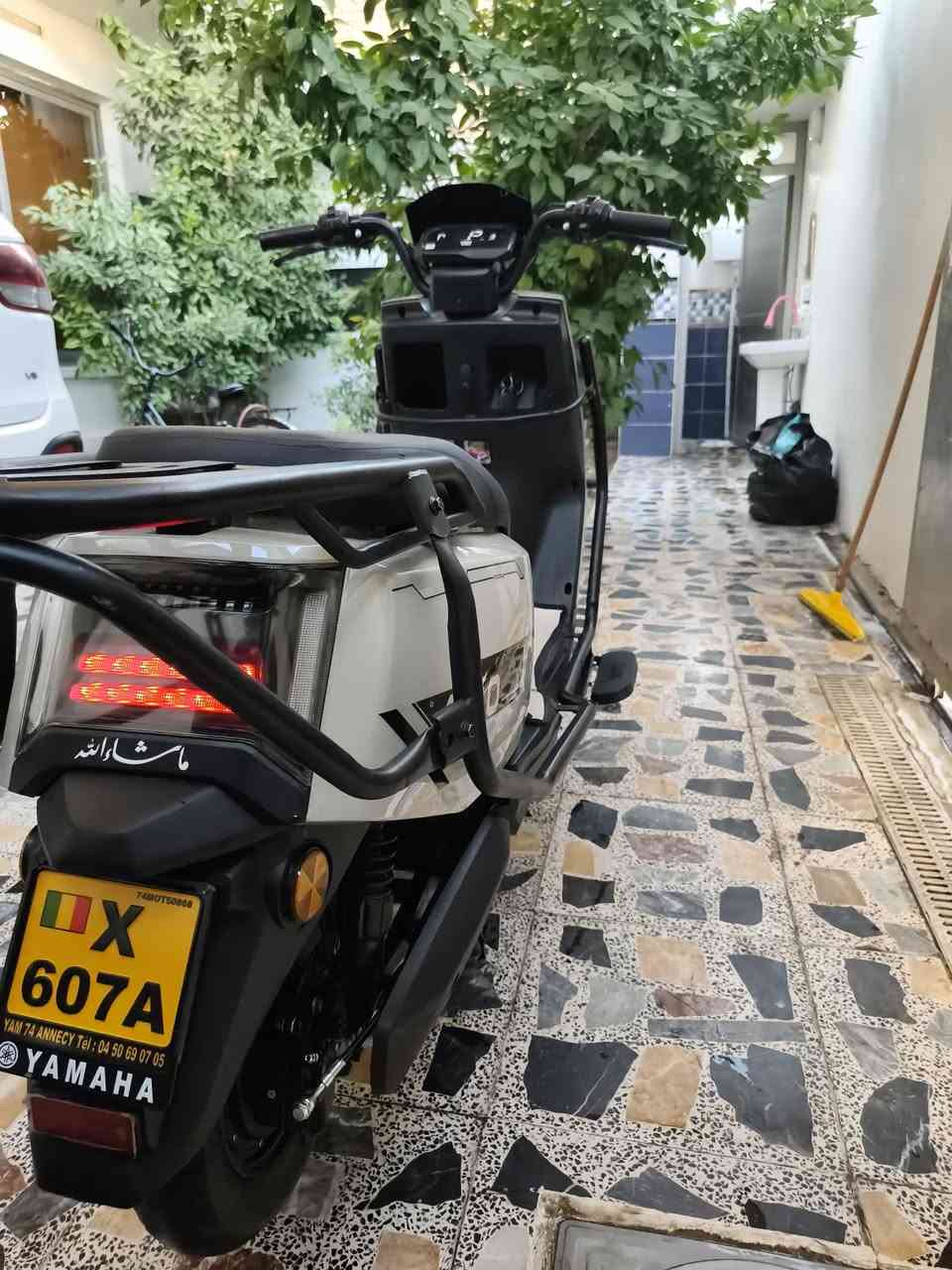 سلام عليكم دراجة شحن نوعها 680 موديل دراجة 2026  مواصفات دراجة سرعتها ٧٠ حقيقي    تمشيك ٧٠كيلو  لايت زنون    ملف 3000واط حقيقيي   ستة باتري  الدراجة مدرع بل كامل  تايرات جدد    دسك امامي خلفي جديد       الدراجة من تنترس شحن تفصل من تلقاء نفسها    مساحة تخزين جبيرة داخل صندوق      شاشة أي عطل يصير تعرضة الك     الدراجة ما فيها أي نقص شغل واطلع  السعر ٨٠٠وبيها مجال حك جيتك مكاني بغداد رقم ***********
