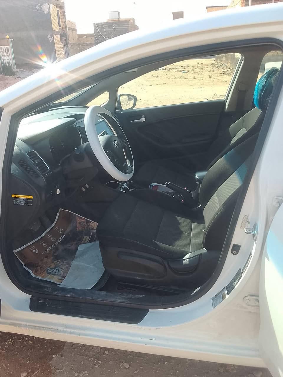 سلام عليكم ورحمة الله وبركاتة الهم صلي عله محمد والي محمد 
اخوانه سيارت فورتي للبيع موديل 17 ضربته قبق جنه وجاملغ خلفي امريكي وباب مبدل الوره تبريد فول سياره حلوه وخير من الله تحويل ثاني يوم العنوان كربلاء مامتواجد عله الفيس *********** السعر 105وبيه مجال بصيط حك الجيه تحياتي الكم
