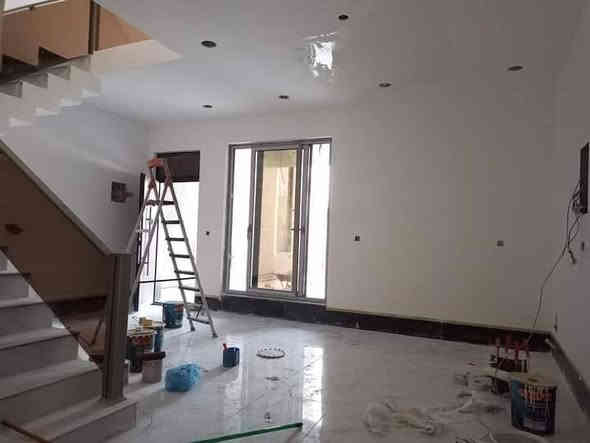 صباغ وديكورات منزلي داخلي وخارجي وعمل كافه الاصباغ 

 اصباغ بلاستيكي+طلس معجون وستن+سحبات فوم داخلي

ترميم البيوت القديمه + معالجه الرطوبه + عمل ايبوكسي

ديكور بديل الرخام والخشب والشيبورد +عمل ورق جدران 

شبابيك تنظيف وصبغ+ شغل درجه اولى+ ***********
