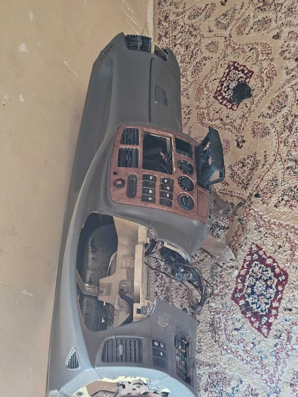 السلام عليكم دشبول بريجو منغولي حلوه ونضيف +صطاب اكسل منغولي بس مفصخ +كمبريسر مال مسكر+دبه دهن بريك جديده مال كصه +سكليتر كهربائي مال منغولي جديده مال كصه +بوري مال سوبر +ضفيره مال منغولي يرادله ترتيب مكان بغداد شراي يتصل ***********
