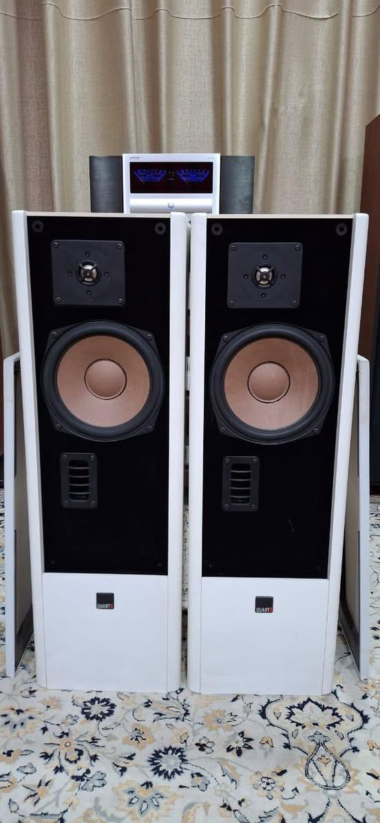 QUART 350S speakers
سماعات احترافيه
جودة صوت و دقة صوتهم في اعله مستوا
جدا نظيفات
Made in germany

***********
