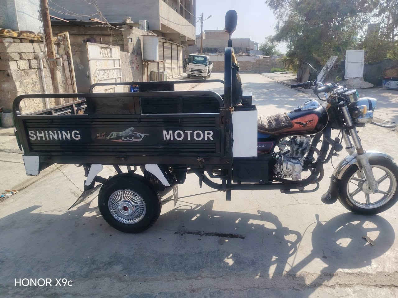 السلام عليكم ستوته للبيع شرط ركبه شرط قطرت صبق مابيه عقد شيخوان وبليته لاستفسار عل رقم ***********
