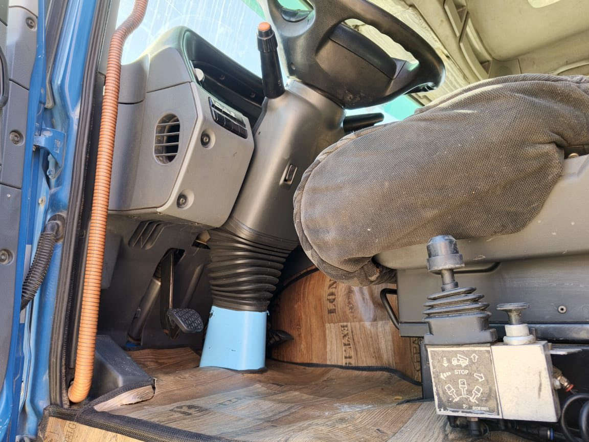 ٢٠٠٦ ابموديله بسمي ما مرسمه قاطره مكفوله والسعر ١١ بي مجال قليل ***********
