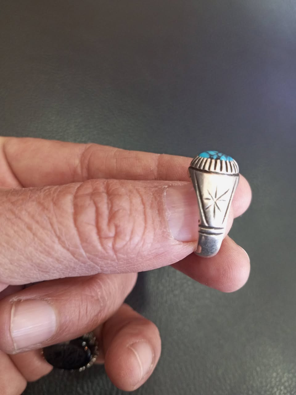 للبيع ***********
