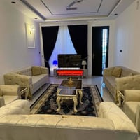 طقم ٥ قطع • شغل عراقي • نضافة ١٠٠/١٠٠