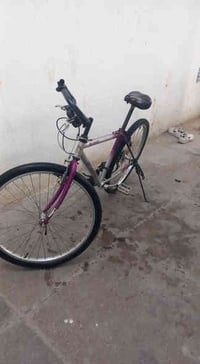 سلامو عليكم شباب هاذ لبيسكل لبيع سعره 70وبي مجال 07745412868 راسل واتس...