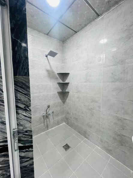 دار للبيع في حي الملايين الاولى 
المساحه البيت 150متر طابقين بناء حديث خدمات كامله تسليم البيت فوري 
جنس الارض بستان ملك صرف 
السعر 150مليون وقابل للتفاوض 
الأستفسار ***********
كورك *********** موصل
