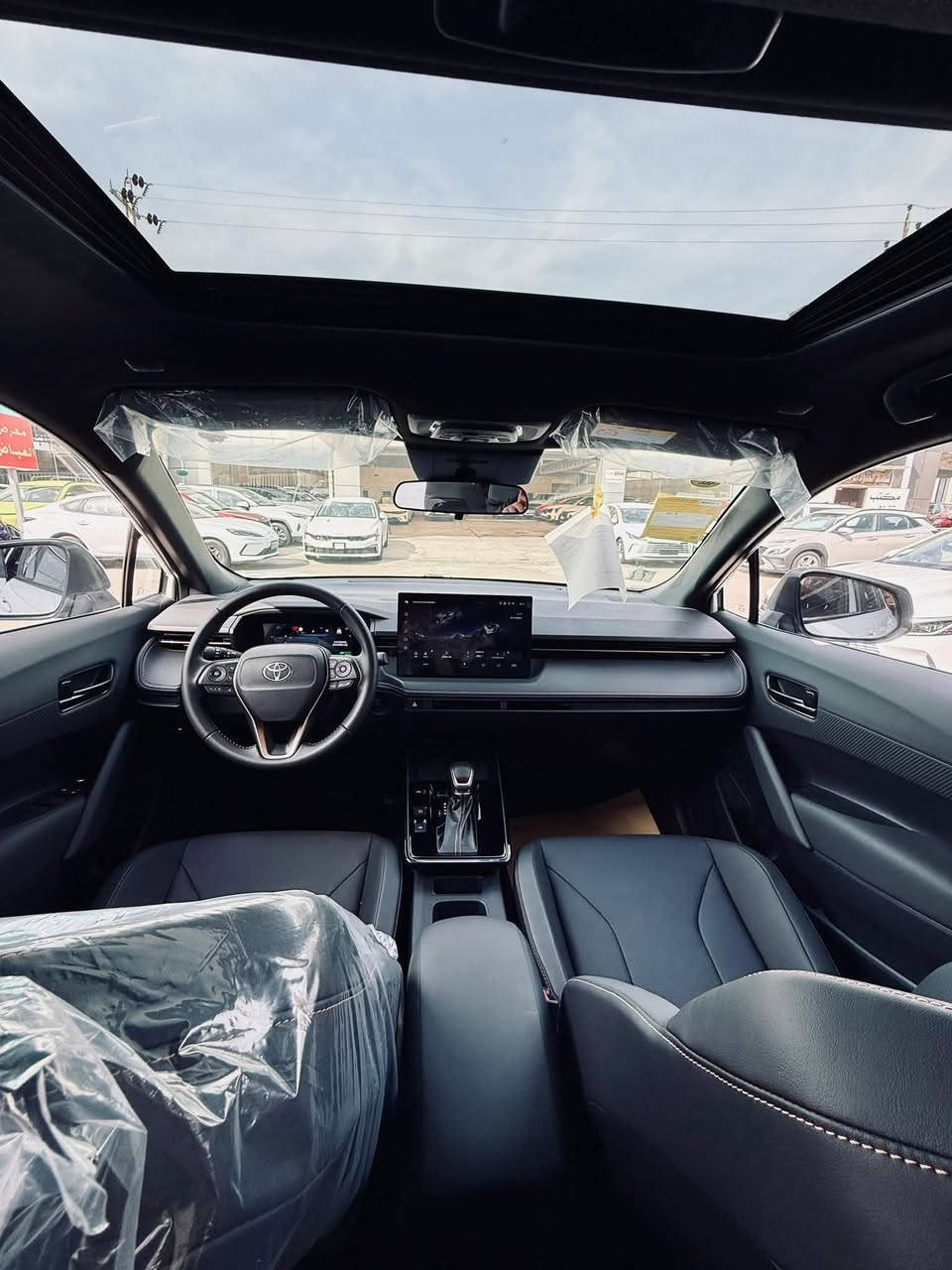 🚗 تويوتا فرونت لاندر 2025 – الشكل الجديد S 

قوة الأداء + توفير الوقود + فخامة التصميم ✨

استمتع بتجربة قيادة عصرية مع أحدث إصدار من تويوتا الهايبرد، يجمع بين التكنولوجيا المتطورة والراحة الكاملة 👌

🔹 المواصفات:

 • محرك 2000cc هايبرد اقتصادي 🔋
 • فول مواصفات
 • فتحة سقف بانوراما ☀️
 • رادار أمامي (نظام أمان متطور)
 • مقاعد جلد أصلي فخم
 • كرسي كهرباء (3 وضعيات)
 • مرايا جانبية قابلة للطي كهربائياً
 • رنكات قياس 17 إنش أسود + مرايا سوداء 🖤
 • شاشة كبيرة عالية الدقة
 • عدادات ديجيتال (كيجات إلكترونية)
 • إضاءة داخلية LED عصرية
 • حساسات أمامية وخلفية أصلية
 • مصابيح عدسات زينون + LED خلفي
 • وباقي المواصفات المعروفة من Toyota ✅

🔥 سيارة مثالية للاستخدام اليومي والسفر – أداء قوي مع صرفية ممتازة

📞 لمعرفة السعر:
علّق برقم (1) أو تواصل معنا مباشرة

🏢 شركة ريتاج لتجارة السيارات
📍 العنوان: بغداد – معارض البياع – الشارع الرئيسي

⏰ أوقات الدوام:
يومياً من 10:00 صباحاً إلى 09:30 مساءً

📱 للاستفسار:
***********
***********
***********
***********
