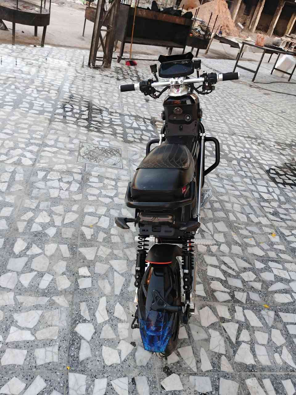 دراجه شحن ماركة dr بطارية ليثيوم 50 انبير دسكات امامي خلفي ثلت سرعات  مع البك السرعة 50 
جديد مصالري شهرين من اخذتة بمليوني
رايده مليون واربعمية مكاني بغداد الكمالية رقمي ***********
