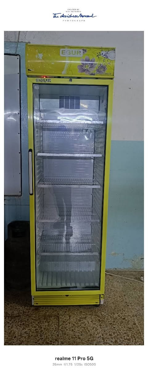 اغراض للبيع تصفية محل شرط شغالات  واخو الجديد  الثلاجات 200 الوحده والبراد 225  الشاري يتواصل  *********** موصل, نينوى
