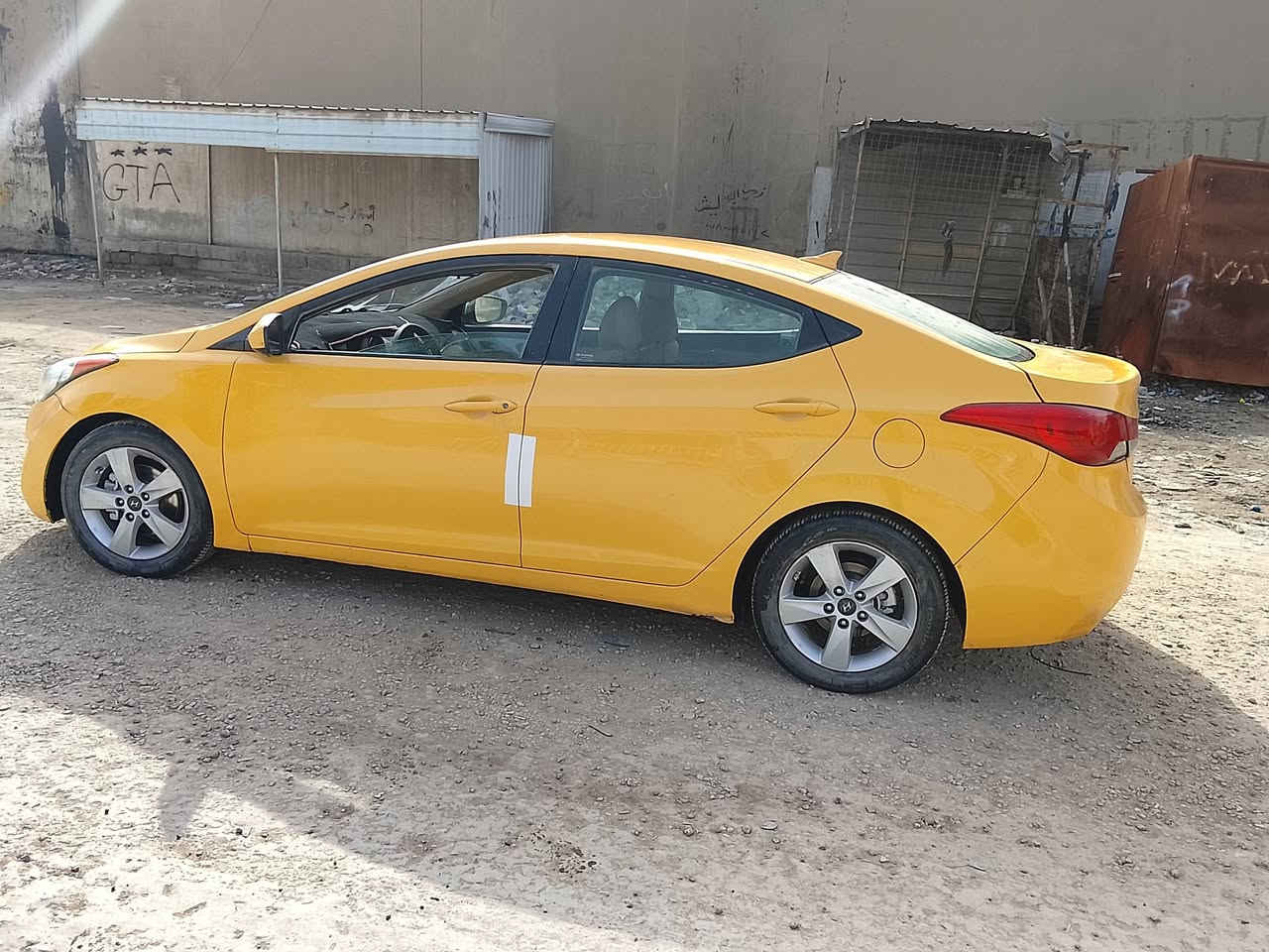 السلام عليكم النترا 2013امريكي حادثها جاملغ وبنيد بيها داخل بسيط مكينه دوش داخل بيجي رقم بابل مكينه كير تبريد حداديه كله كفاله تخم تاير جديد رقم بابل مداور ثاني يوم هيئه غرامه مصفره مكانها بابل قرب جسر نادر 
سعرها 97وبيها مجال بسيط بيع او مراوس 
***********
