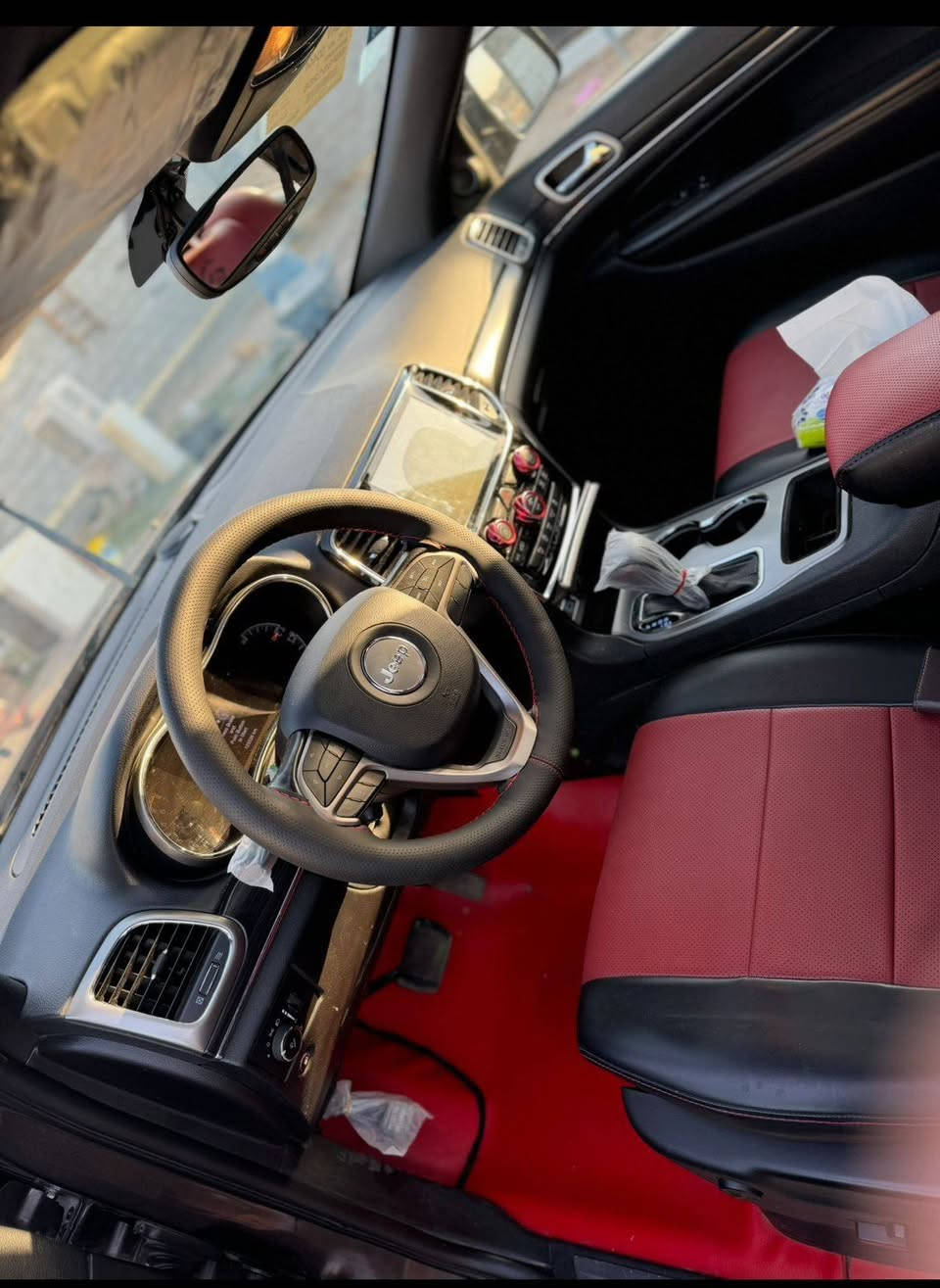 جيب گراند شيروكي موديل 2020  محرك V6 3600 السياره نظيفه كير ومحرك مكفول السياره ماشيه السياره فول موصفات 1/1 المكان بغداد. كرخ 

💎 ســعــر ✅ ::  الــرد تلقائي 📮

مواصفات:
فتحه سقف
مثبت سرعه
كشنات جلد تدفئه وتبريد
كشنات كهرباء
بصمه تشغيل
اشاير بالمري
مثبت سرعه
گير 8 نمر
قطعتين تبريد 
صندوگ كهرباء
ثلاث انظمه قيادهEco , Normal , Sport
حساسات خلفيه رادا باالمري
هيتر بالمري الجانبيه
السياره لمتدد 1/1 

للاستفسار 
***********
